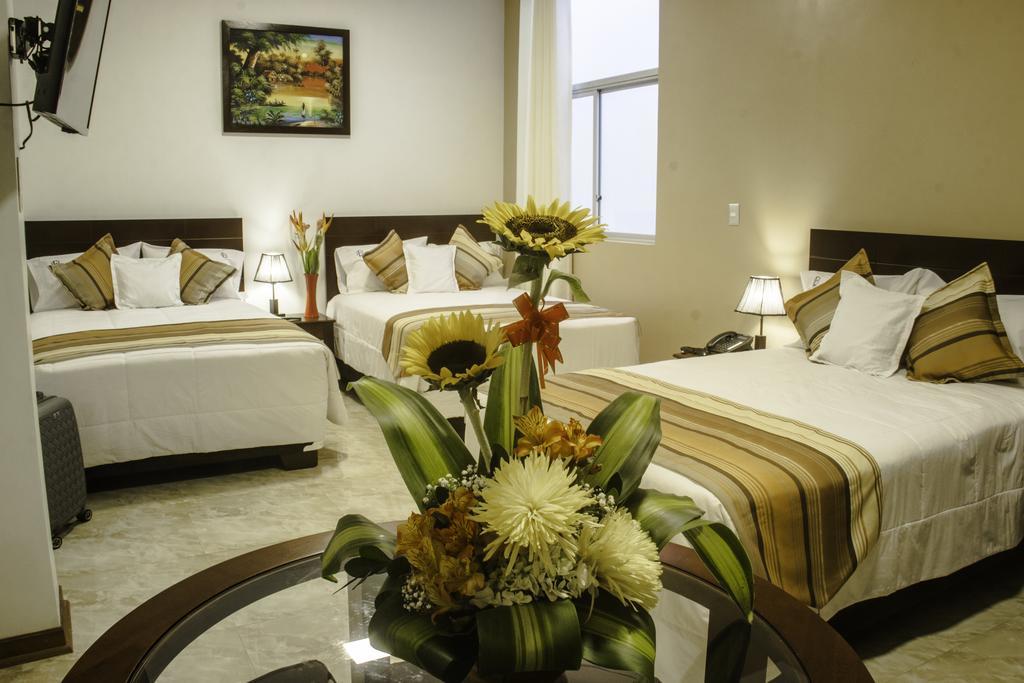 Hotel Europa Iquitos Ngoại thất bức ảnh