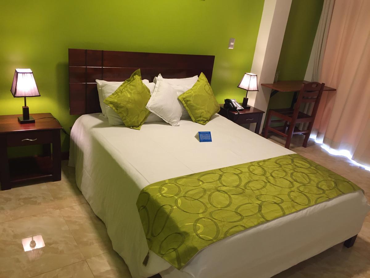 Hotel Europa Iquitos Ngoại thất bức ảnh