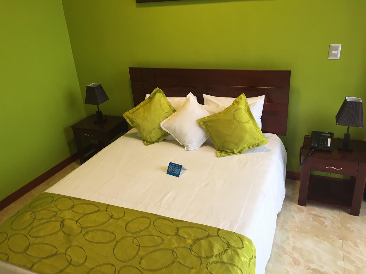 Hotel Europa Iquitos Ngoại thất bức ảnh