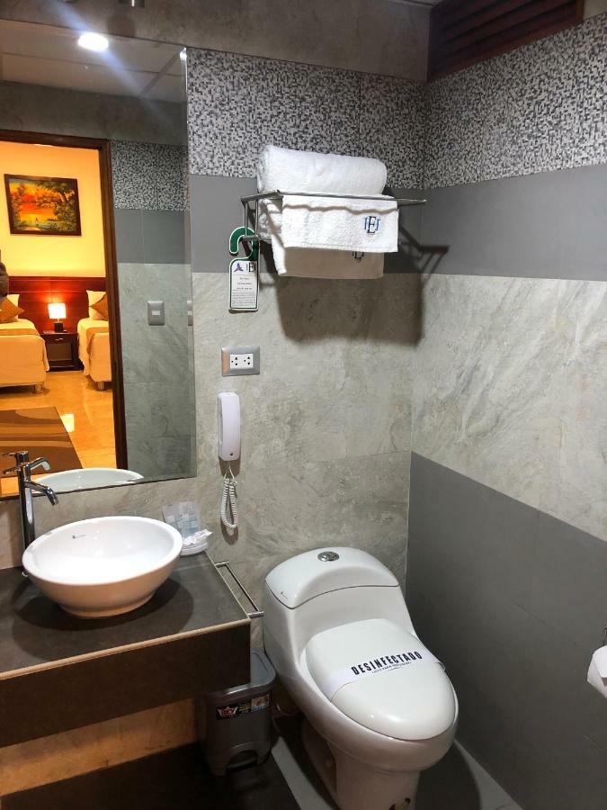 Hotel Europa Iquitos Ngoại thất bức ảnh